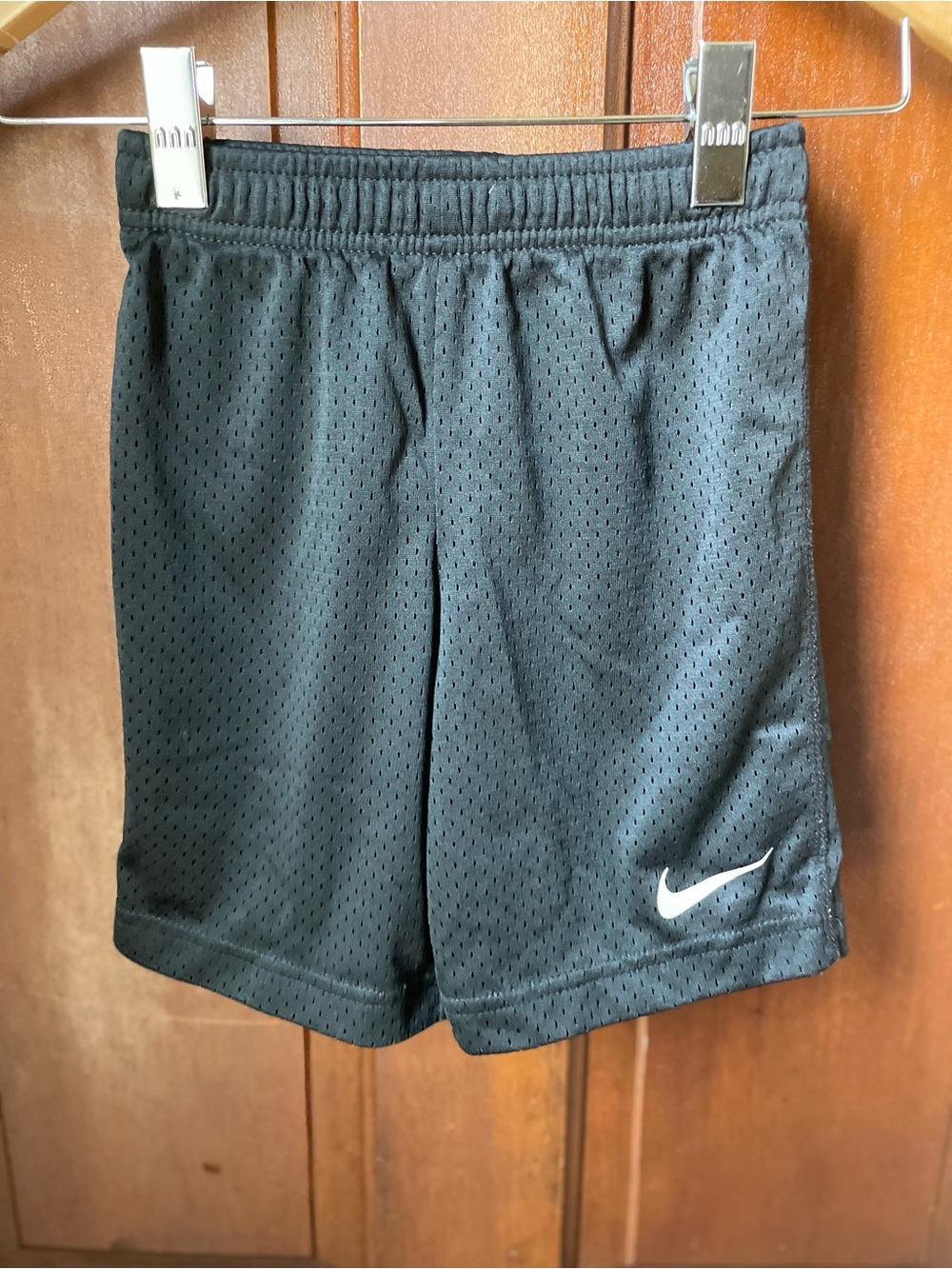 Nike boys size 7 black athletic shorts